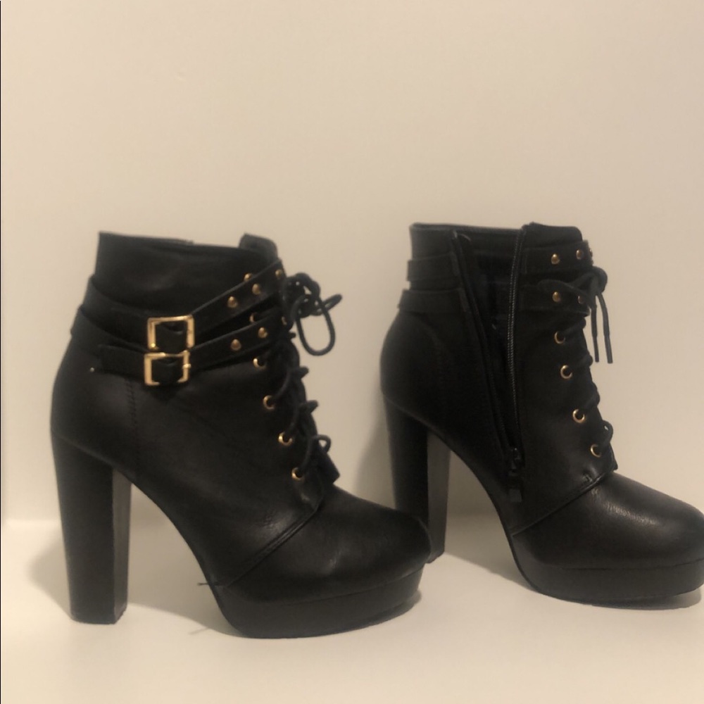 Size 7 Black Booties